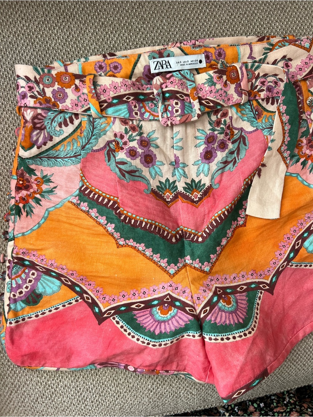 Zara Linen-blend high waisted multiprint belted shorts - S - Picture 6 of 7